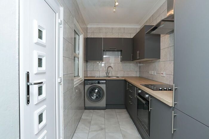 7 Bedroom Semi-Detached House For Sale In Elms Avenue, Ramsgate, CT11