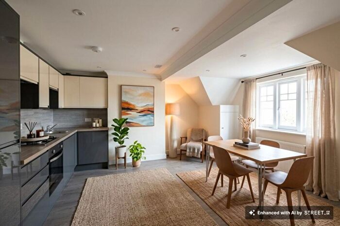 2 Bedroom Apartment To Rent In The Avenue, Southampton, SO17