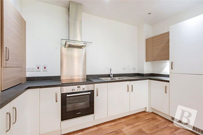 1 Bedroom Apartment For Sale In Onslow Court, Royal Anglian Way, Dagenham, RM8