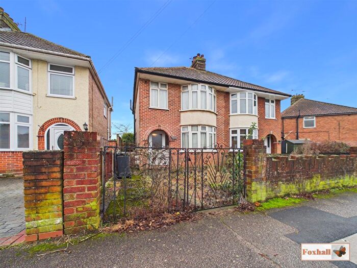 3 Bedroom Semi Detached House For Sale In Mildmay Road, Ipswich, IP3