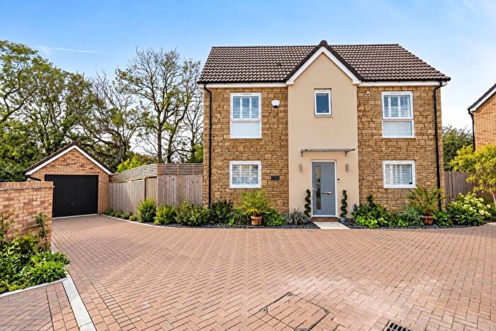 3 Bedroom Detached House For Sale In Ozark Road, Cheddar, BS27