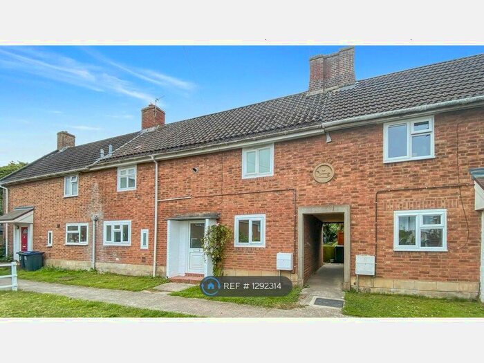 4 Bedroom Terraced House To Rent In The Circle, Dilton Marsh, Westbury, BA13