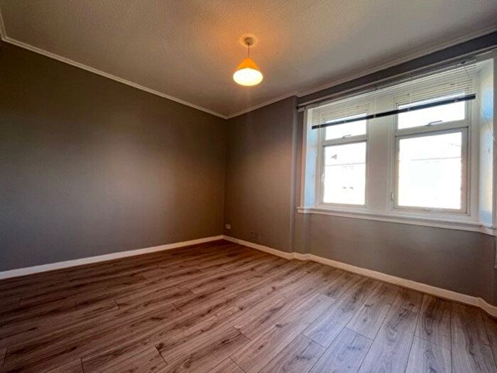 1 Bedroom Flat To Rent In Court Street North, Dundee, DD3