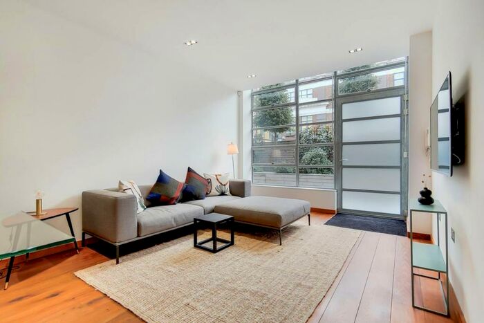 1 Bedroom Flat To Rent In Bayham Street, Camden Town, London, NW1