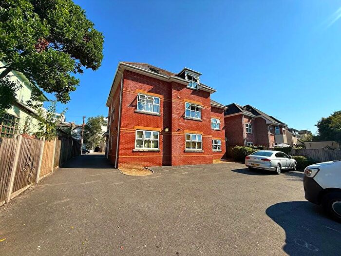 2 Bedroom Flat To Rent In Southcote Road, Bournemouth, BH1