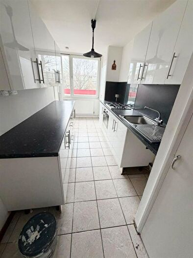 2 Bedroom Flat To Rent In Bemerton Estate, London, N1