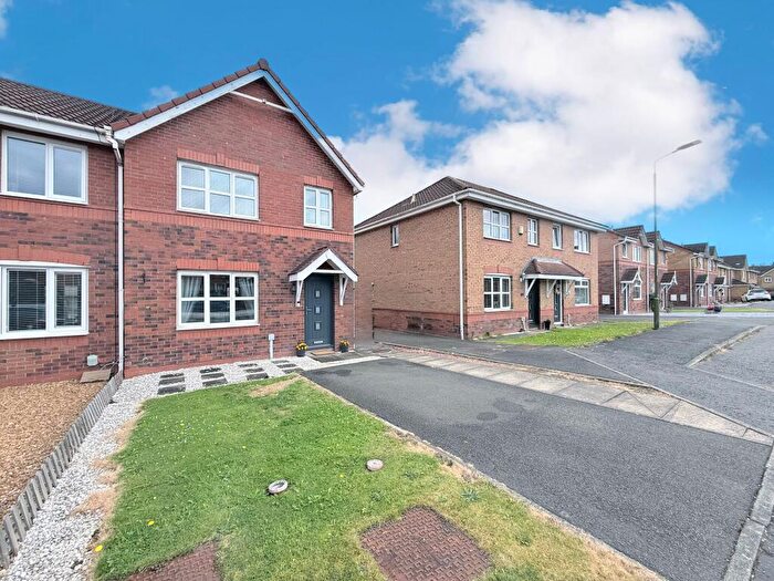 3 Bedroom End Of Terrace House For Sale In Kersehill Crescent, Falkirk, FK2