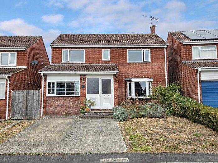 4 Bedroom Detached House For Sale In Barn Green, Glastonbury, BA6