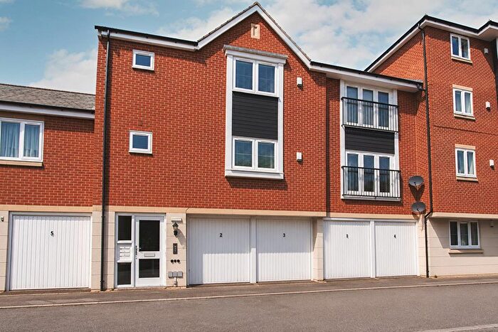 2 Bedroom Flat To Rent In Auriga Court, Derby, DE1