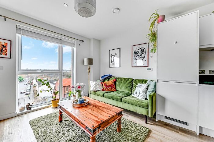 1 Bedroom Flat For Sale In Kingston Road, New Malden, KT3