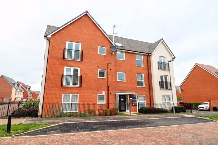 1 Bedroom Flat For Sale In Galapagos Grove, Newton Leys, Milton Keynes, MK3