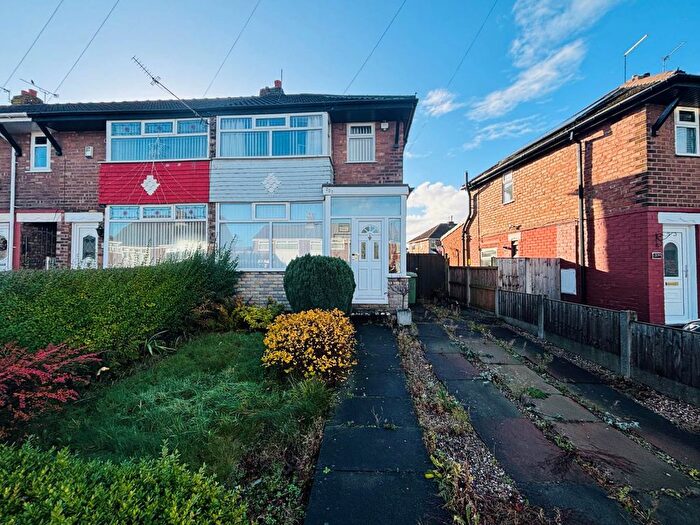 3 Bedroom End Of Terrace House For Sale In Longton Lane, Rainhill, L35