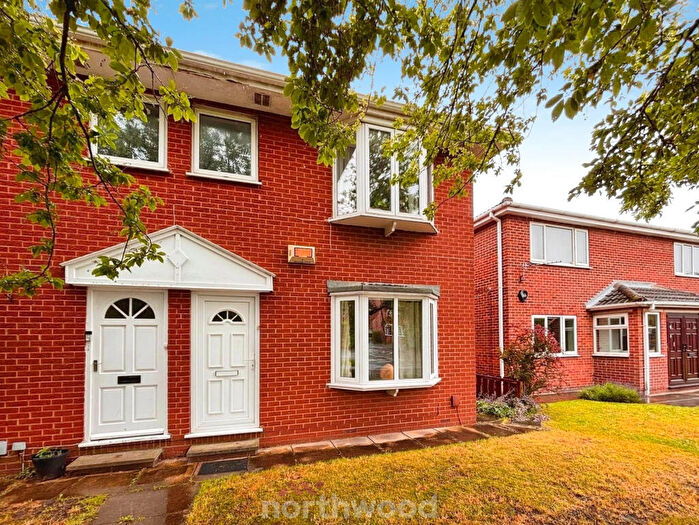 2 Bedroom Flat For Sale In Stoops Lane, Bessacarr, Doncaster, DN4