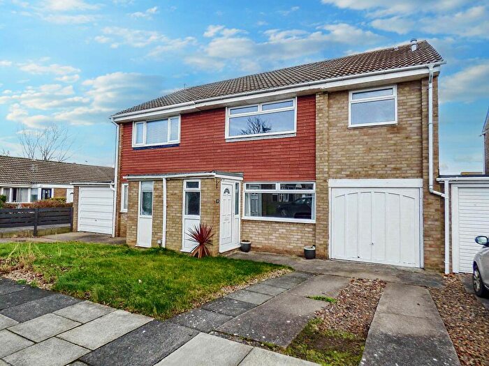 3 Bedroom Semi-Detached House To Rent In Ashford Close, South Beach, Blyth, Northumberland, NE24