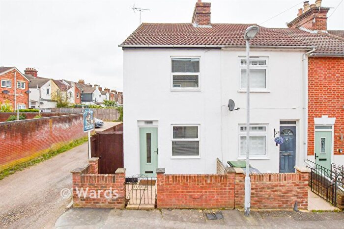 2 Bedroom End Of Terrace House For Sale In Oxford Street, Snodland, Kent, ME6