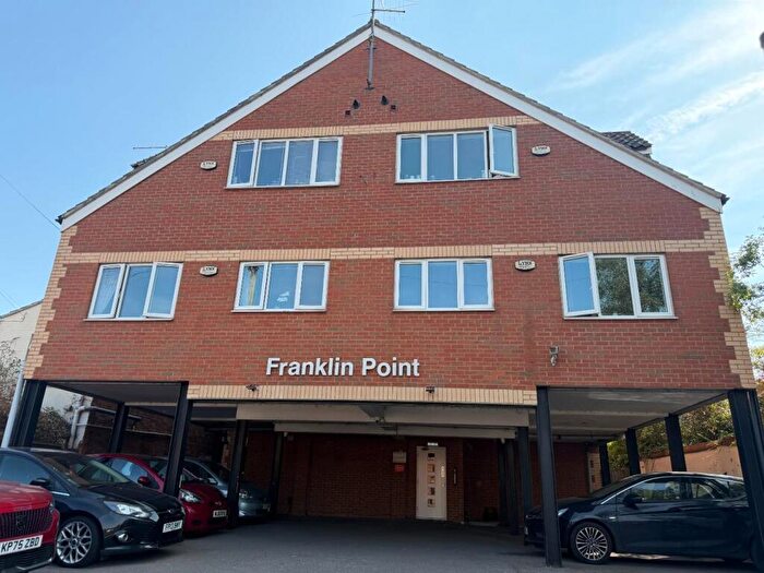 2 Bedroom Flat To Rent In Weedon Road, Northampton, NN5