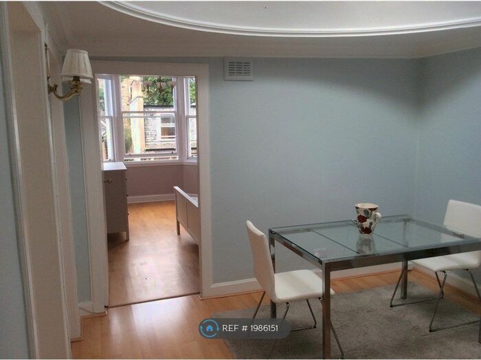 2 Bedroom Flat To Rent In Hart Street, Edinburgh, EH1