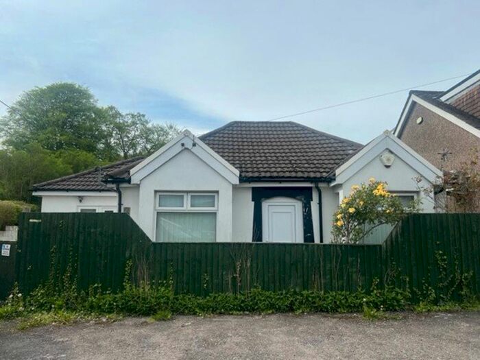 2 Bedroom Bungalow To Rent In Hollybush Villas, Tonteg, Pontypridd, CF38