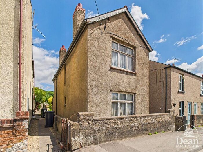 3 Bedroom Detached House For Sale In Valley Road, Cinderford, GL14