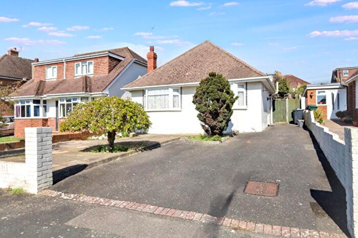 3 Bedroom Detached Bungalow For Sale In Hangleton Road, Hove, East Sussex, BN3