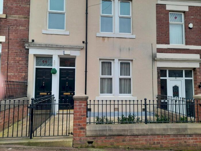 2 Bedroom Flat To Rent In Macadam Street, Bensham, Gateshead, NE8
