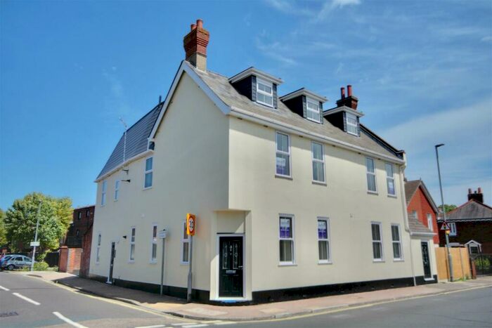 1 Bedroom Flat To Rent In St. Marys Road, Portsmouth, PO1