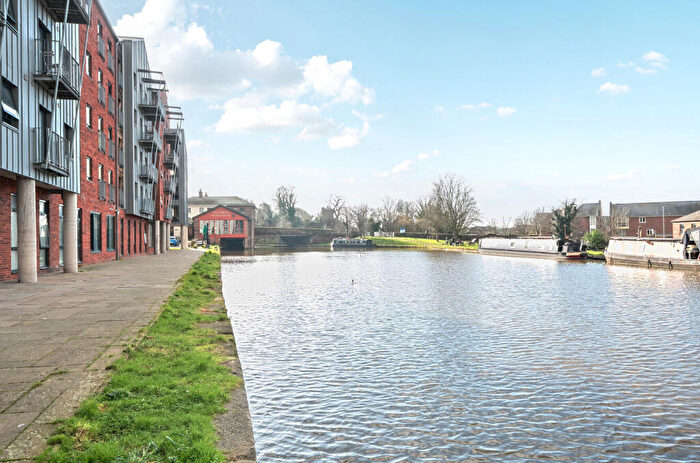 2 Bedroom Apartment For Sale In Wharf View, Chester, Cheshire, CH1