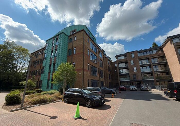 2 Bedroom Flat For Sale In Flat Weston Court, Brindley Place, Uxbridge, Middlesex, UB8