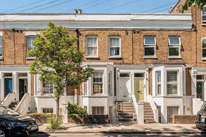 1 Bedroom Flat To Rent In Bramber Road, Barons Court, W14