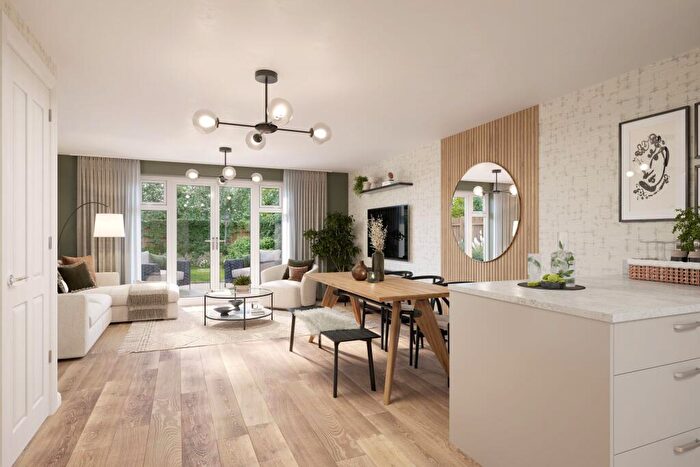 4 Bedroom Detached House For Sale In Mill Lane, Swindon, SN1