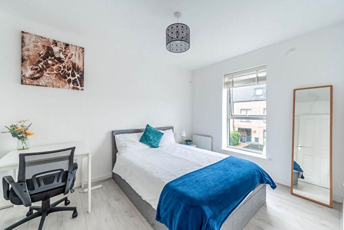 4 Bedroom End Of Terrace House To Rent In Sutton Road, Headstone, Harrow, HA2