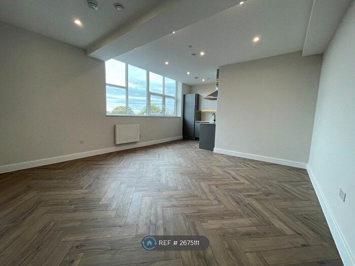 2 Bedroom Flat To Rent In Carlton Crescent, Southampton, SO15