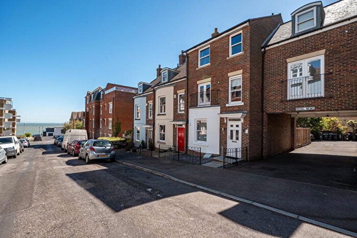 5 Bedroom Town House For Sale In Royal Mews, Albion Road, Ramsgate, CT11