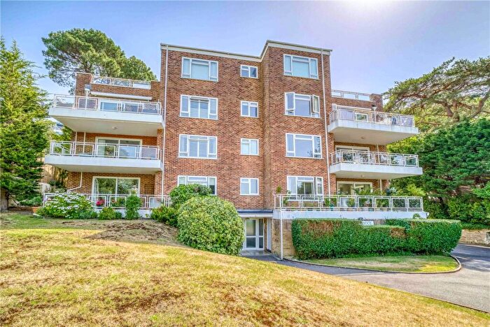 2 Bedroom Apartment For Sale In Powell Lodge, Lower Parkstone, Poole, BH14