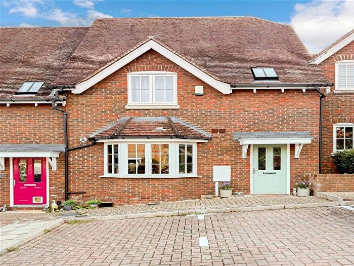 3 Bedroom Terraced House For Sale In Parsonage Bank, Eynsford, Kent, DA4