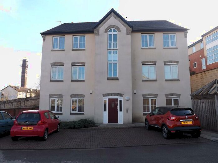 2 Bedroom Flat To Rent In Burton Court, BB3
