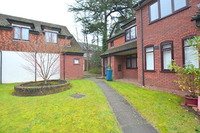 1 Bedroom Flat To Rent In Oakdene Close, Hatch End, HA5