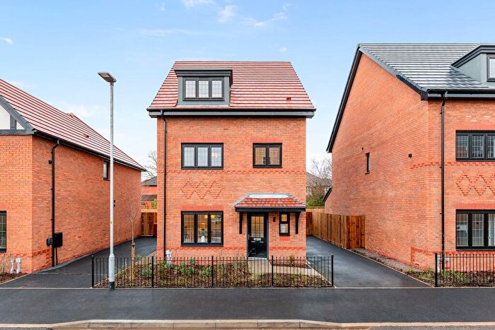 4 Bedroom Detached House To Rent In Dunncock Close, Chorlton, M21