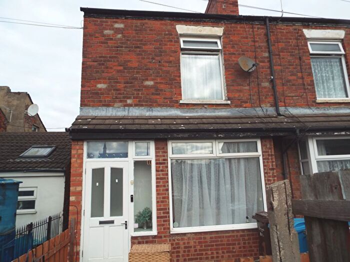 2 Bedroom End Terrace House For Sale In St. Georges Avenue, St. Georges Road, Hull, HU3