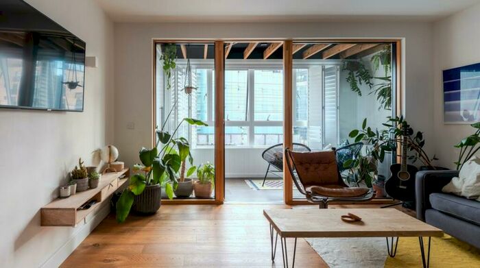 2 Bedroom Apartment To Rent In Cotherstone Court, Mint Street, E2