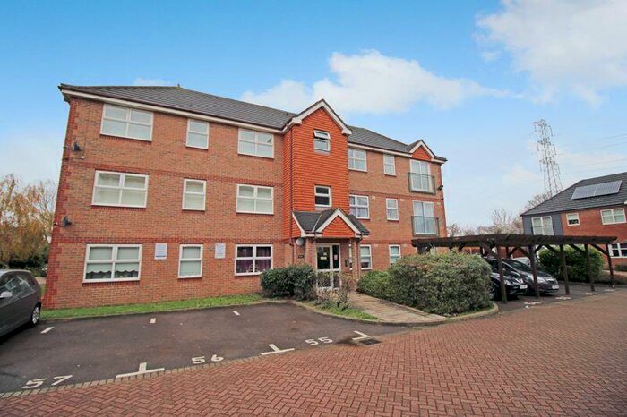 2 Bedroom Flat To Rent In Dudley Close, Chafford Hundred, RM16