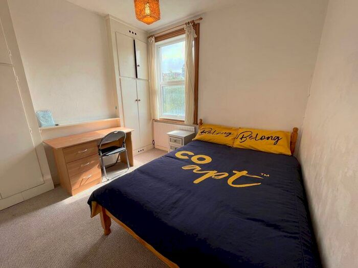 3 Bedroom Terraced House To Rent In Dewe Road, Brighton, BN2