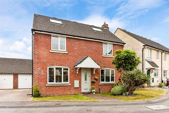 3 Bedroom Detached House For Sale In Blissmore Lane, Weyhill, SP11