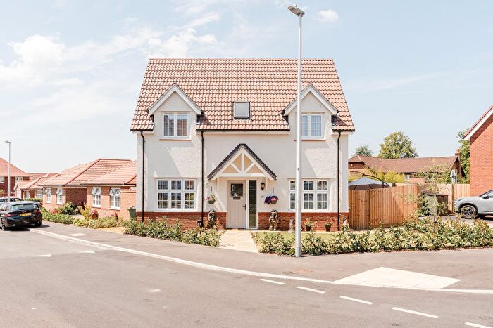 3 Bedroom Detached House For Sale In Holstein Avenue, Winscombe, BS25