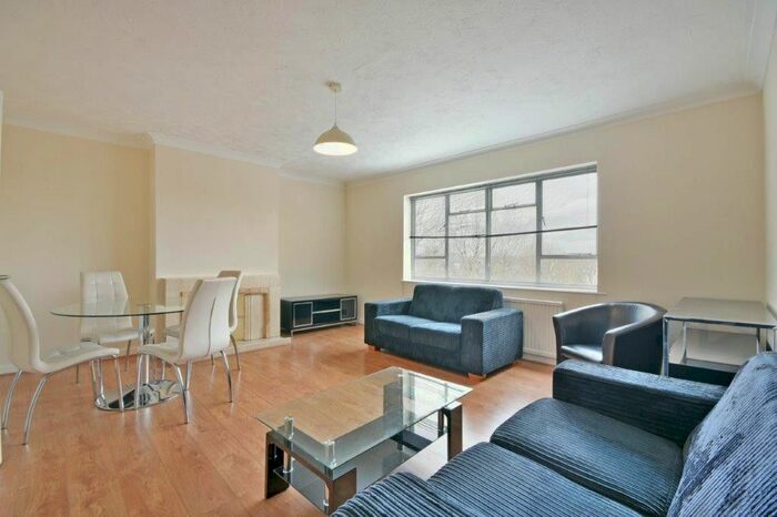 2 Bedroom Flat To Rent In Dartmouth Road, Willesden Green, NW2