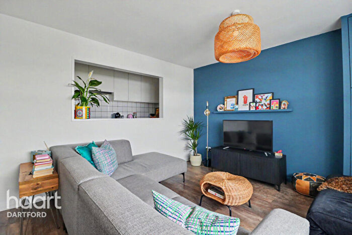 1 Bedroom Flat For Sale In The Brent, Dartford, DA2