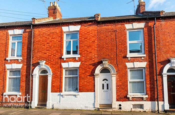 2 Bedroom Terraced House For Sale In Alexandra Road, Northampton, NN1