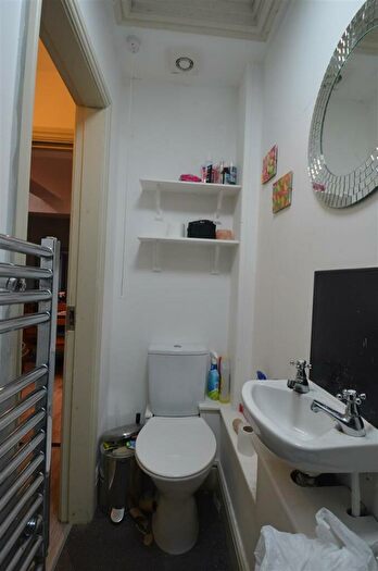 6 Bedroom Terraced House To Rent In Katie Road Selly Oak, B29