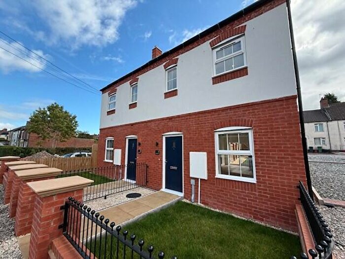 3 Bedroom Semi-Detached House To Rent In Lakeside Avenue, Albert Village, DE11