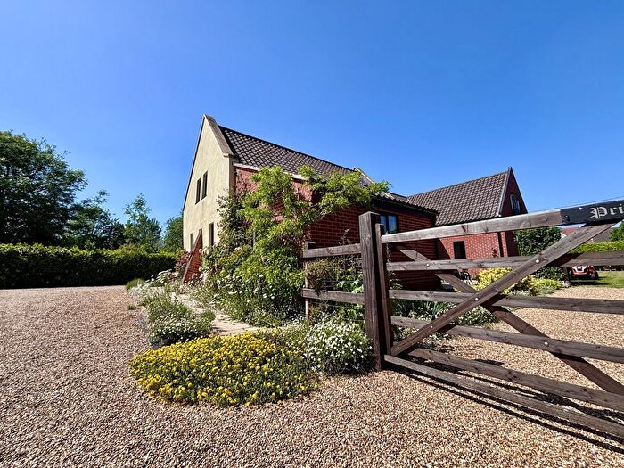 8 Bedroom Barn Conversion For Sale In Dog Lane, Horsford, NR10